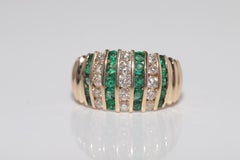 Vintage-Ring aus 18 Karat Gold mit natürlichem Diamant und Smaragd, ca. 1980er Jahre