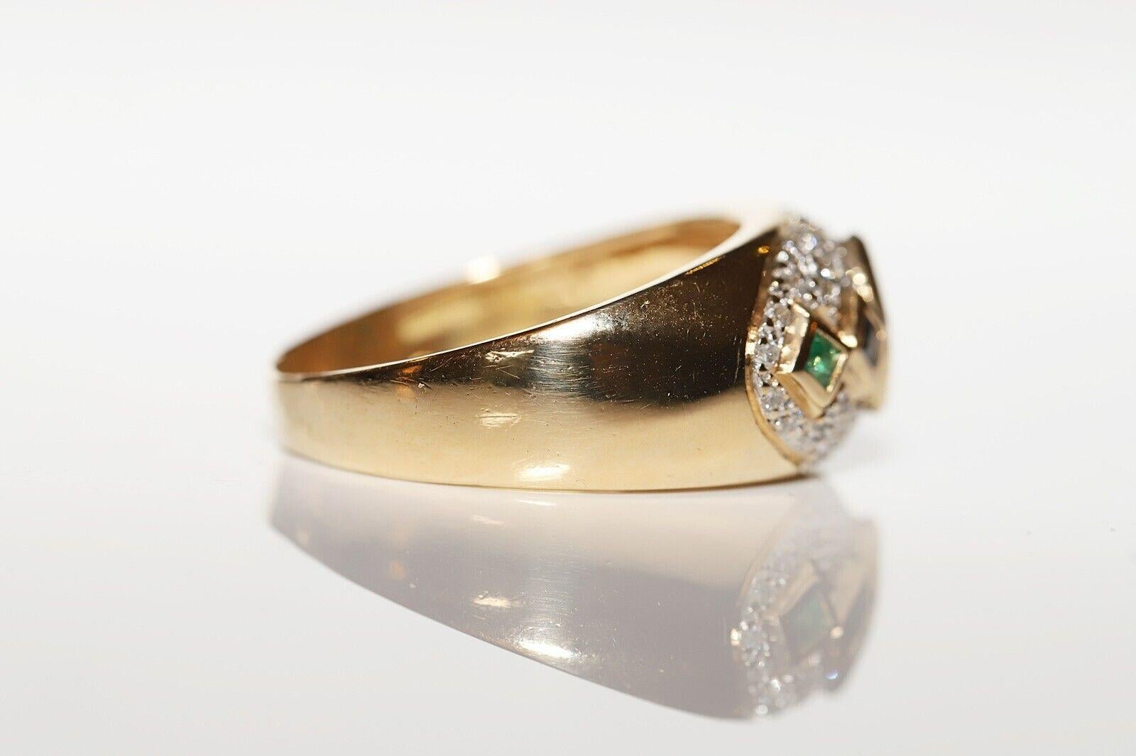Vintage Circa 1980s 18k Gold Natural Diamond And Emerald Sapphire Decorated Ring In Good Condition For Sale In Fatih/İstanbul, 34