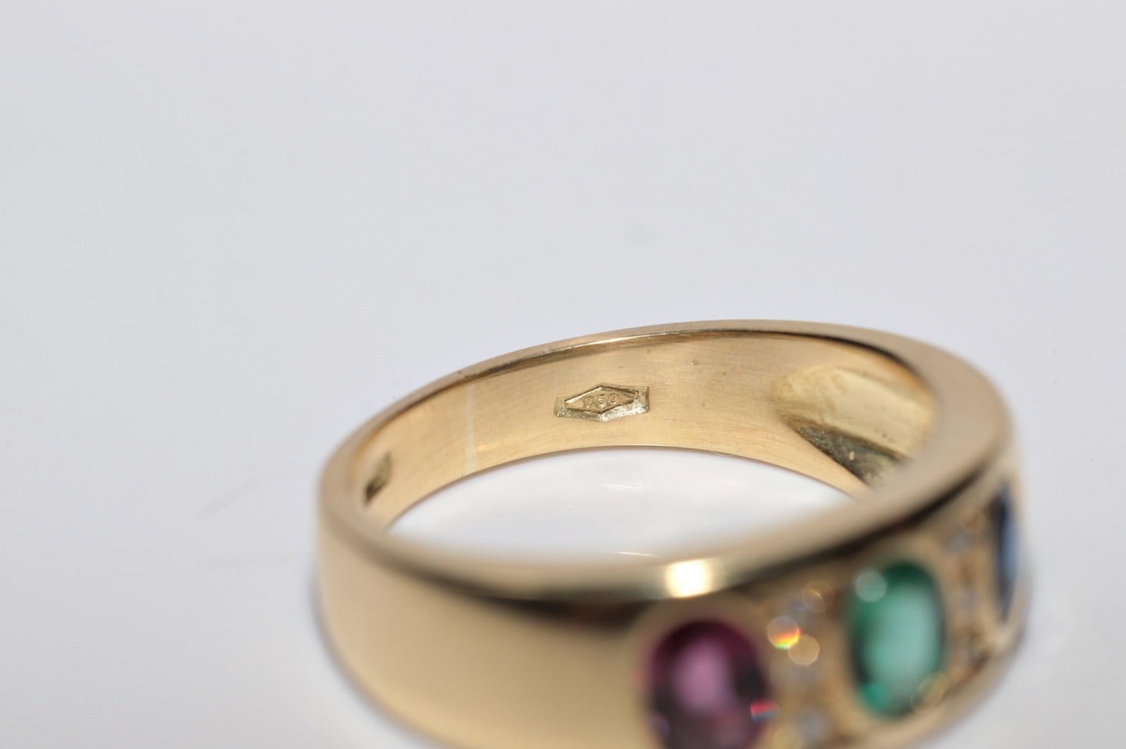 Vintage Circa 1980s 18k Gold Natural Diamond And Emerald Sapphire Ruby Ring For Sale 9