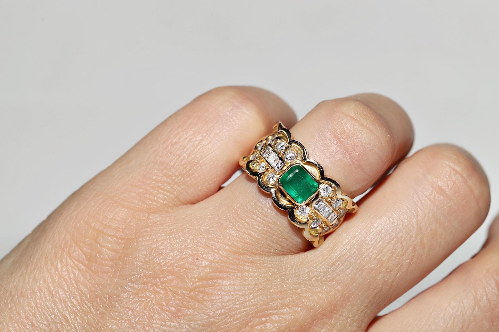 Vintage Circa 1980s 18k Gold Natural Diamond And Emerald Strong Tank Ring For Sale 8