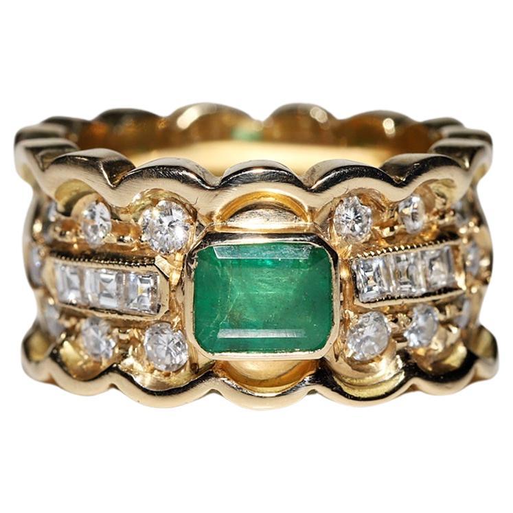 Vintage Circa 1980s 18k Gold Natural Diamond And Emerald Strong Tank Ring For Sale