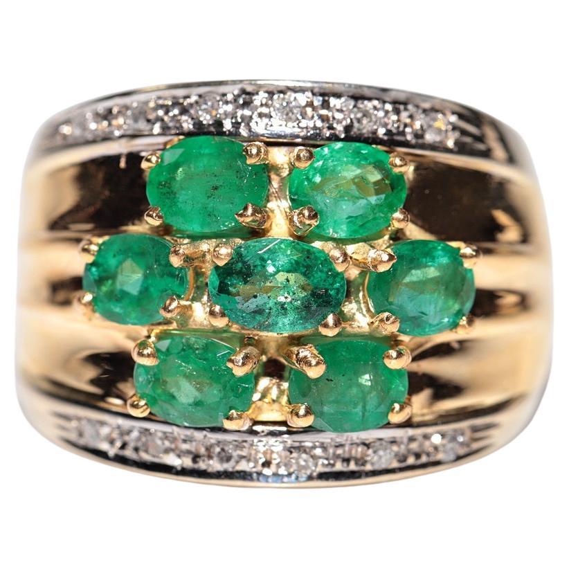 Vintage Circa 1980s 18k Gold Natural Diamond And Emerlad Ring