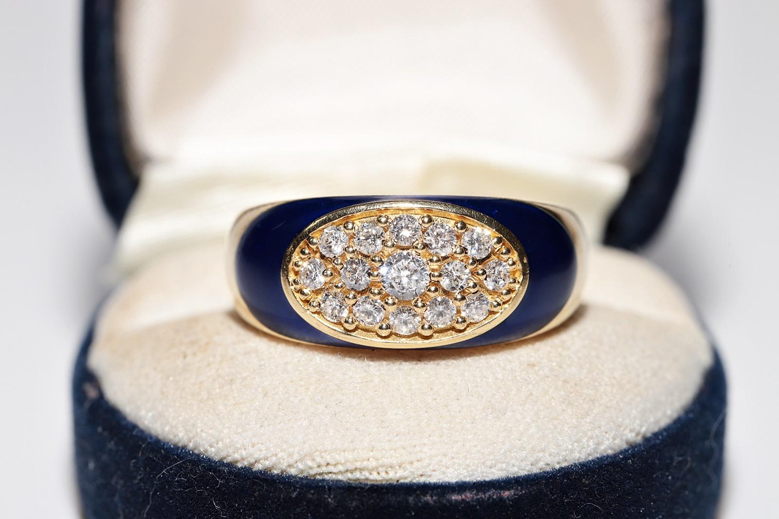 In very good condition.
Total weight is 7.9 grams.
Totally is diamond 0.85 ct.
The diamond is has F-G color and vs-s1 clarity.
Ring size is US 10.25
We can make any size.
Please contact for any questions.