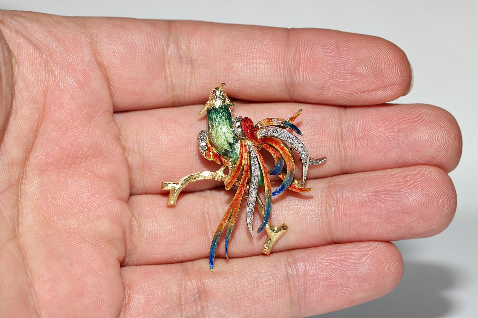 Brilliant Cut Vintage Circa 1980s 18k Gold Natural Diamond And Enamel Bird Brooch For Sale