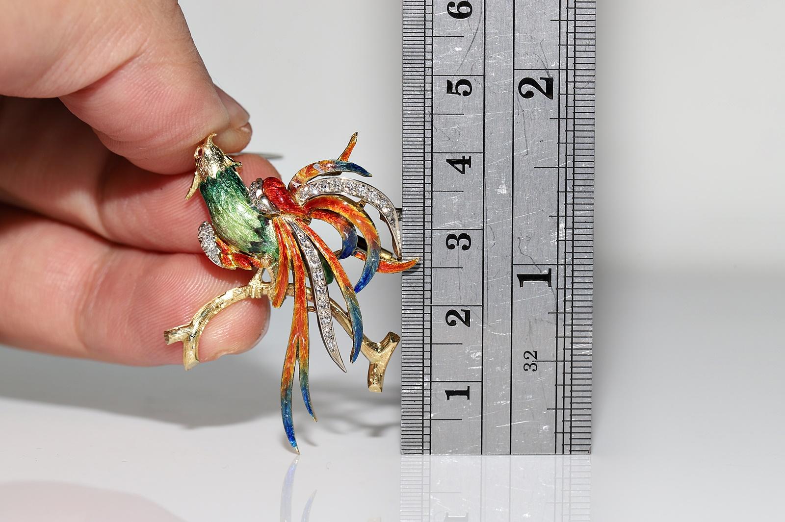 Women's Vintage Circa 1980s 18k Gold Natural Diamond And Enamel Bird Brooch For Sale