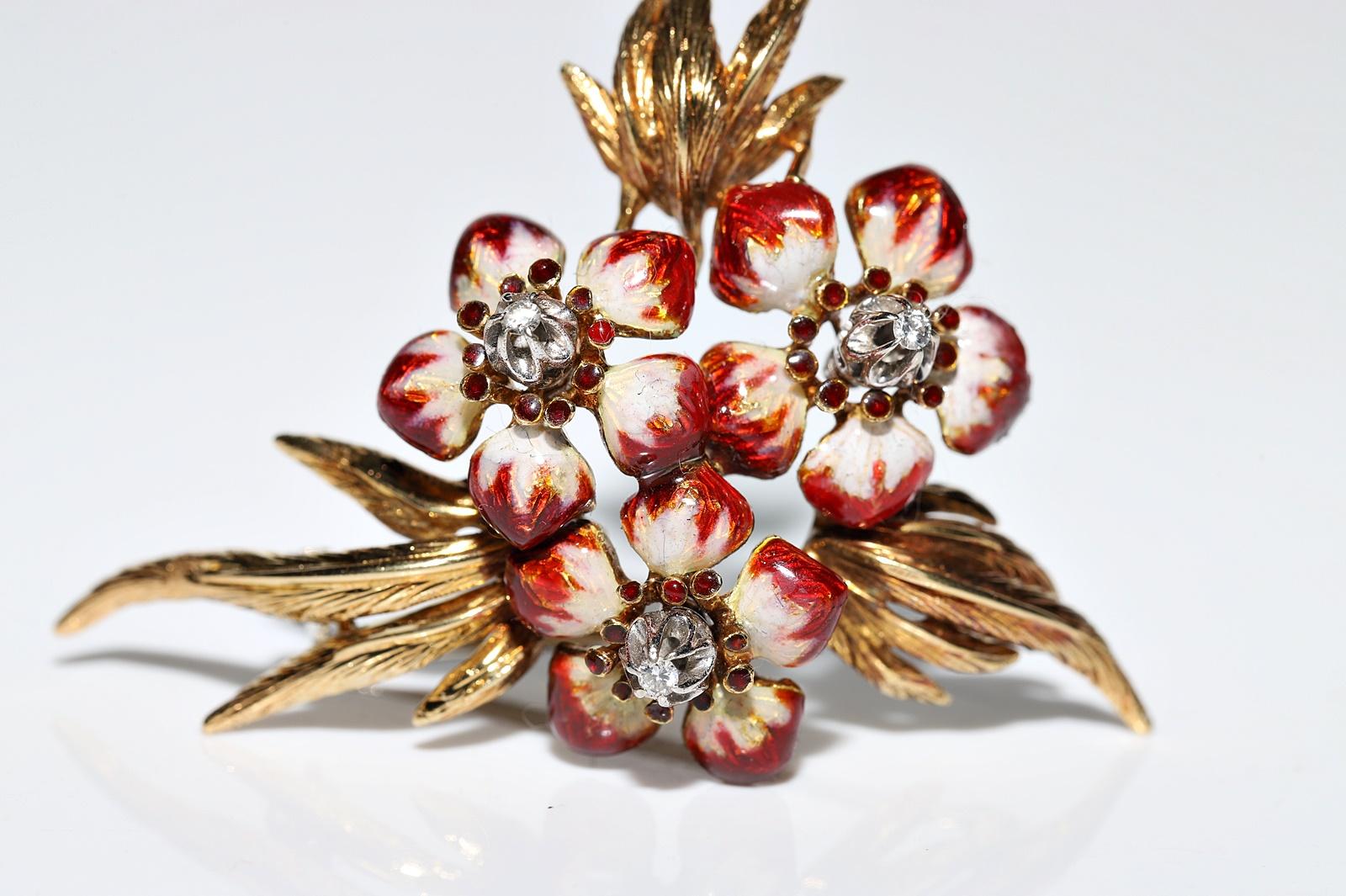 Retro Vintage Circa 1980s 18k Gold Natural Diamond And Enamel Brooch  For Sale