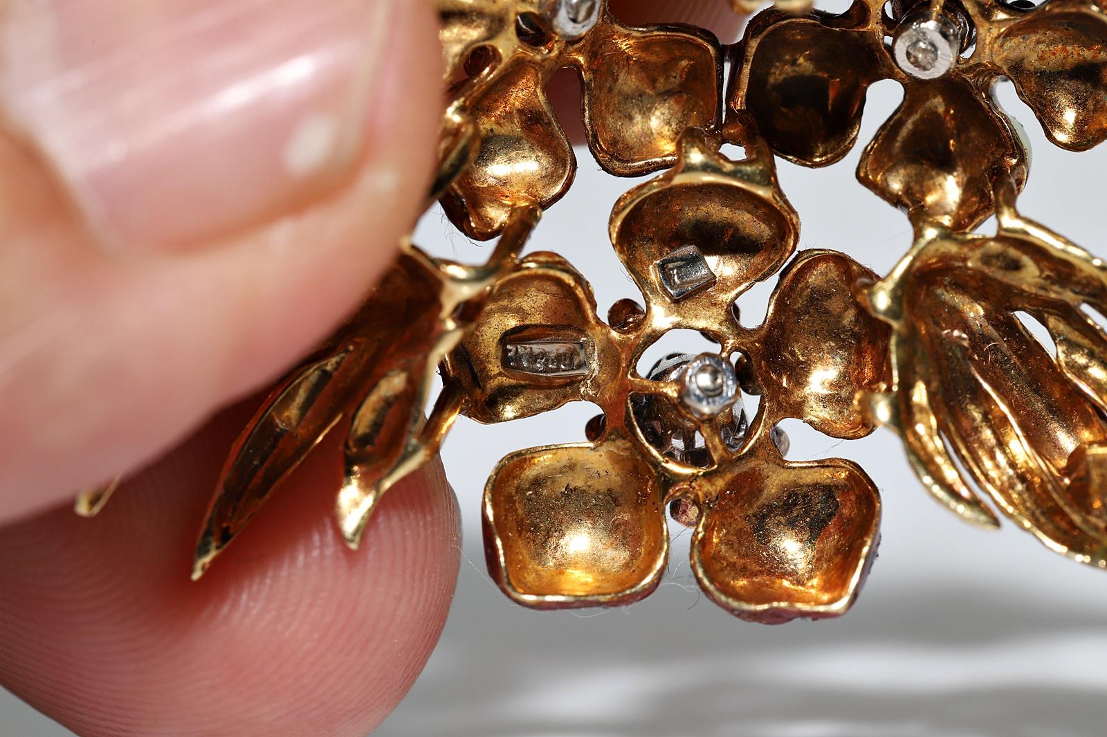 Brosche aus 18 Karat Gold mit natürlichen Diamanten und Emaille, Vintage, ca. 1980er Jahre im Angebot 3