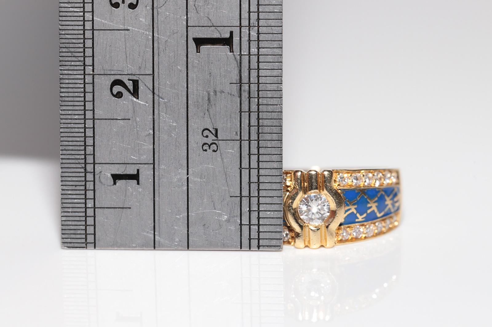 Vintage Circa 1980s 18k Gold Natural Diamond And Enamel Decorated Ring For Sale 4