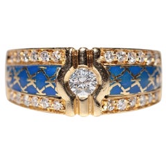 Vintage Circa 1980 Bague en or 18k décorée de diamants naturels et d
émail