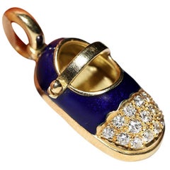Colgante vintage circa años 80 de oro de 18k con diamantes naturales y zapatos decorados con esmalte