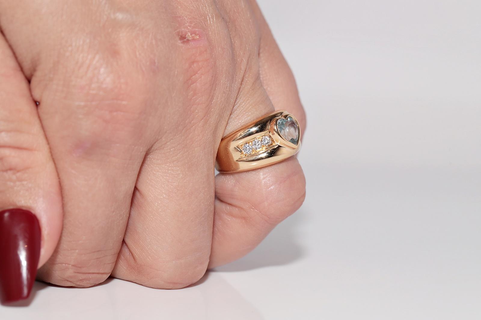 Vintage Circa 1980er Jahre 18k Gold natürlicher Diamant und Herzschliff Aqua Marine Ring im Angebot 12