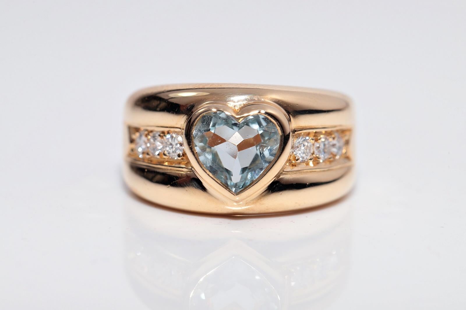 Vintage Circa 1980er Jahre 18k Gold natürlicher Diamant und Herzschliff Aqua Marine Ring (Brillantschliff) im Angebot