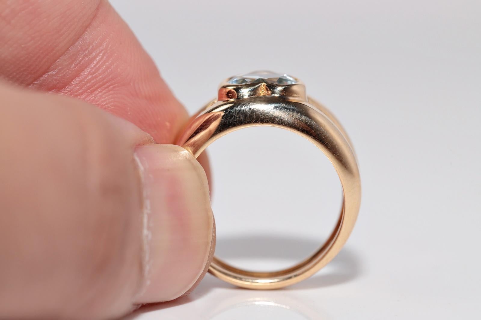 Vintage Circa 1980er Jahre 18k Gold natürlicher Diamant und Herzschliff Aqua Marine Ring im Angebot 3