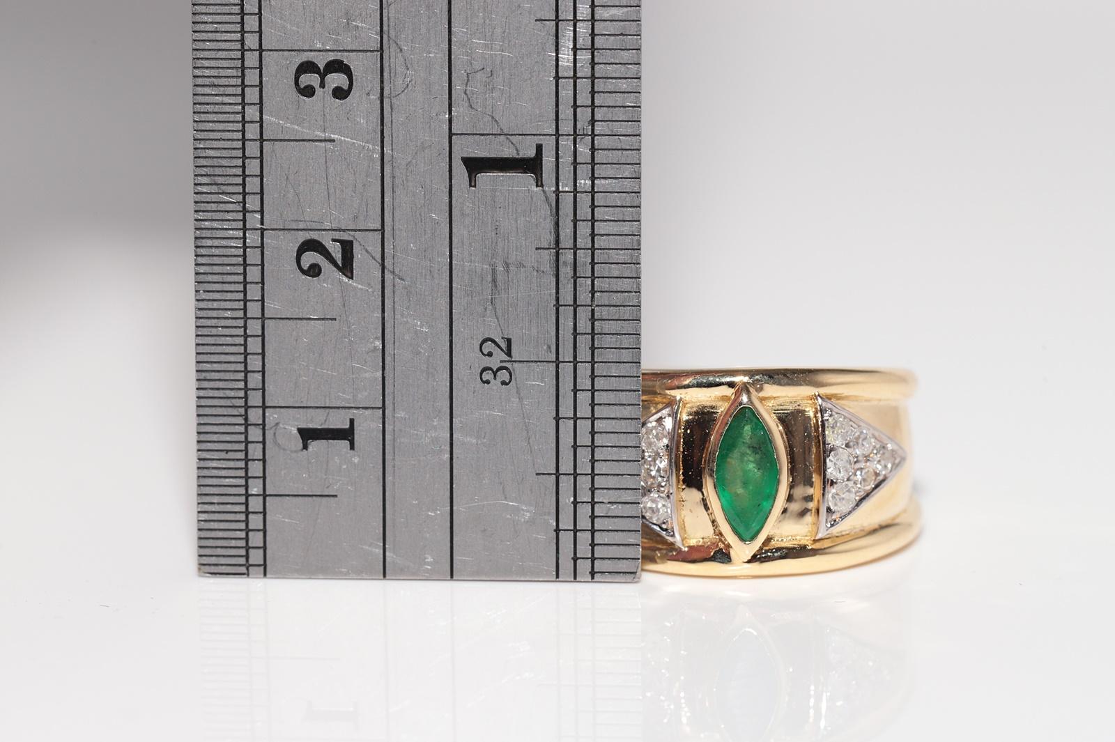 Anello in oro 18k con diamante naturale e smeraldo taglio marquise, vintage, circa anni '80 in vendita 7