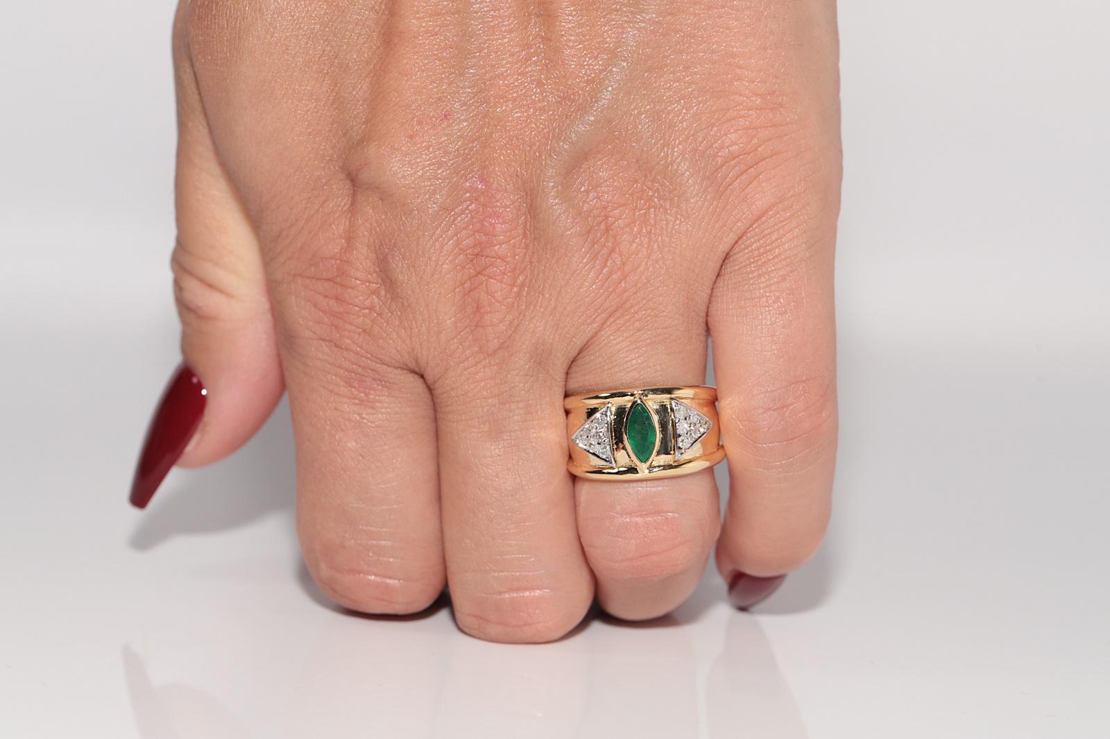 Rétro Anello in oro 18k con diamante naturale e smeraldo taglio marquise, vintage, circa anni '80 in vendita