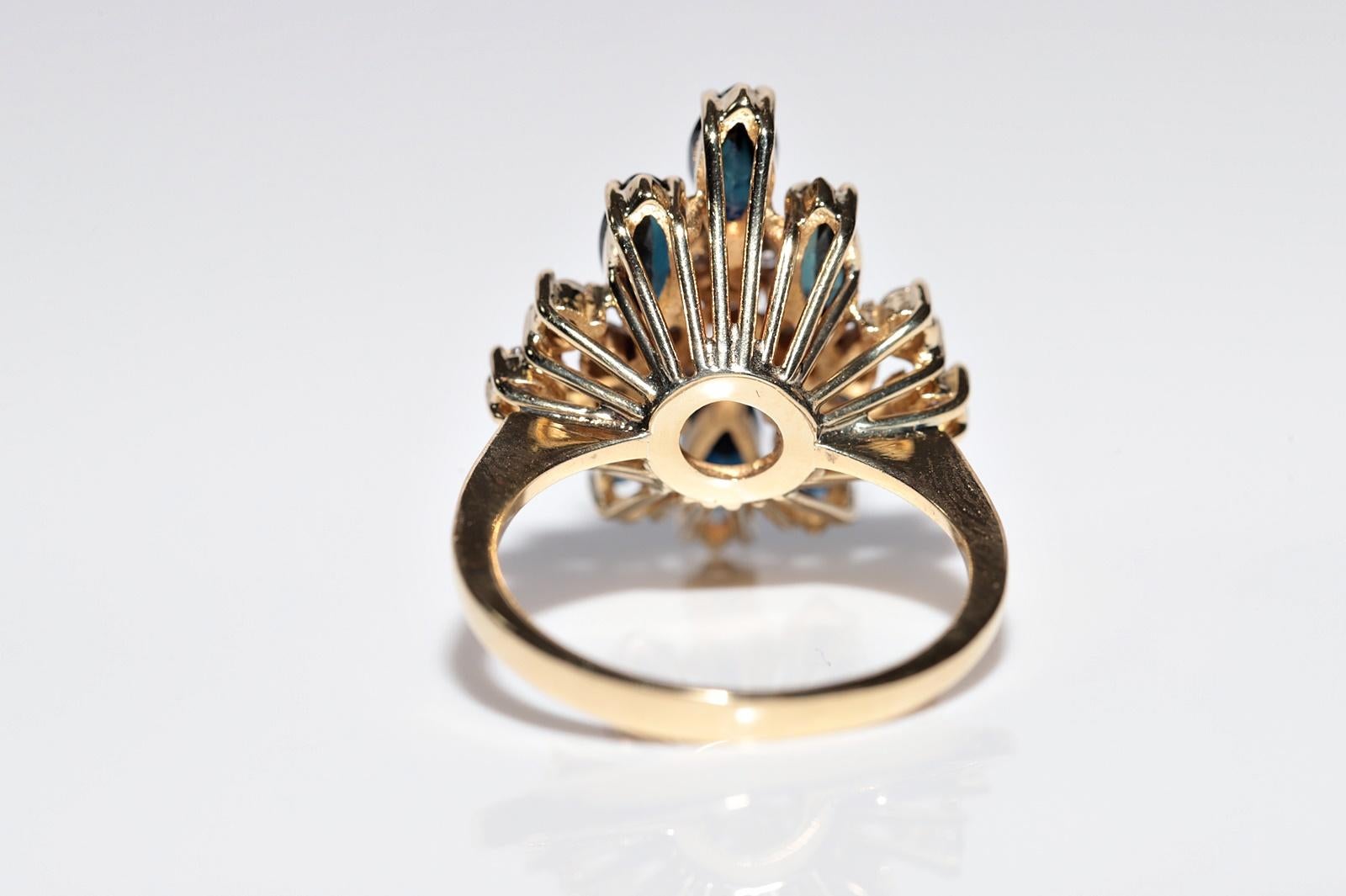 Vintage Circa 1980s 18k Gold Natural Diamond And Marquise Cut Sapphire Ring For Sale 2