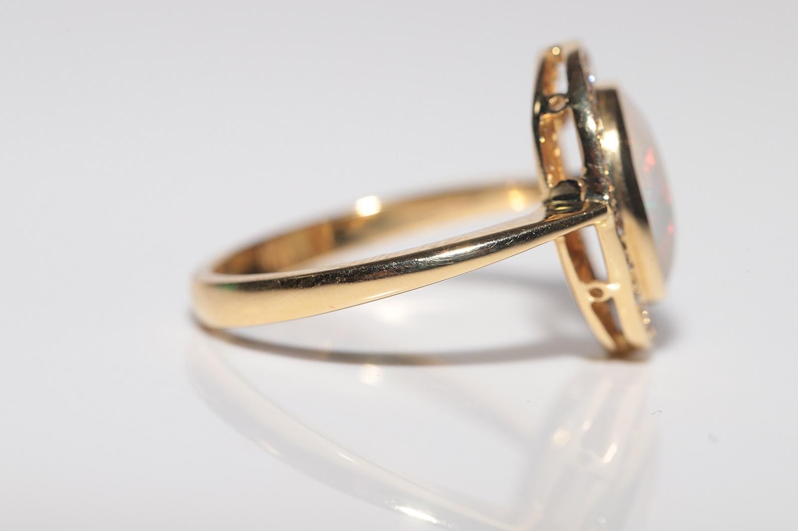 Vintage Circa 1980er Jahre 18k Gold Natürlicher Diamant und Opal Dekorierter Ring im Angebot 5
