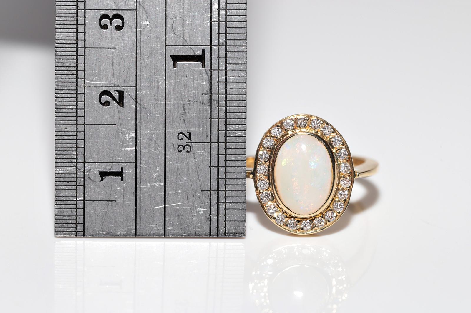 Vintage Circa 1980er Jahre 18k Gold Natürlicher Diamant und Opal Dekorierter Ring im Angebot 10