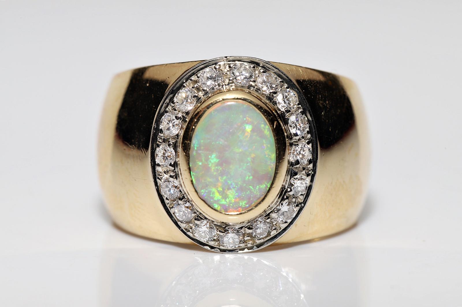In very good condition.
Total weight is 10.9 grams.
Totally is diamond 0.55 ct.
The diamond is has G-H color and vvs-vs clarity.
Totally is opal about 1.50 ct.
Ring size is US 7.5 
We can make any size.
Please contact for any questions.