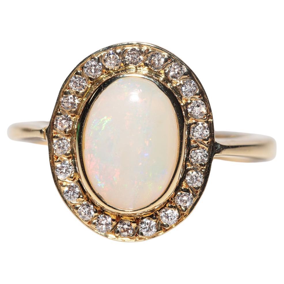 Anello decorato con diamanti naturali e opali in oro 18 carati, vintage, anni
80 circa