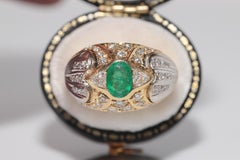 Vintage Circa 1980s 18k Gold Natural Diamond And Oval Cut Emerald Strong Ring