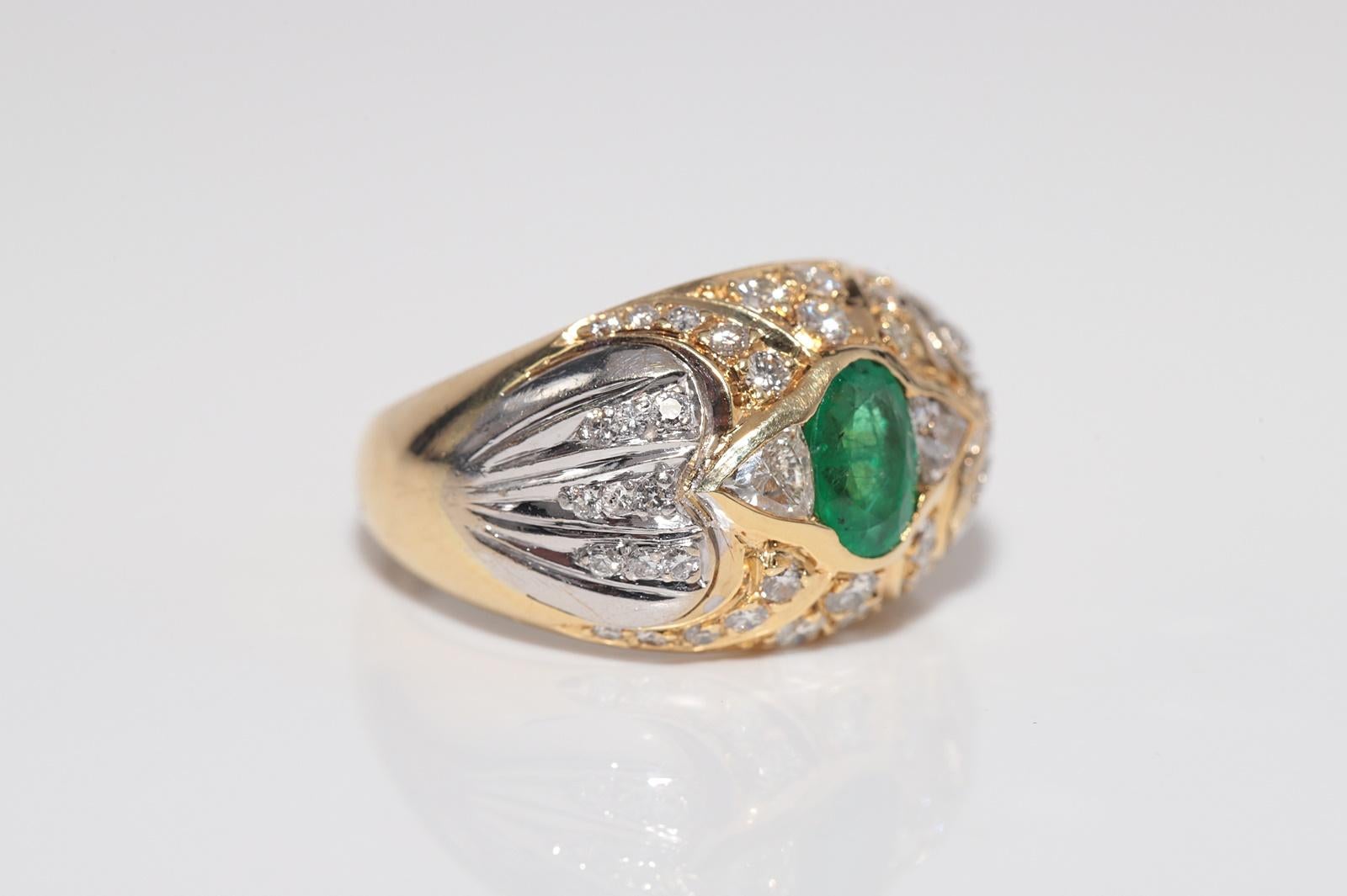 Vintage CIRCA 1980s 18k Gold Natürlicher Diamant und Ovalschliff Smaragd Starker Ring im Zustand „Gut“ im Angebot in Fatih/İstanbul, 34
