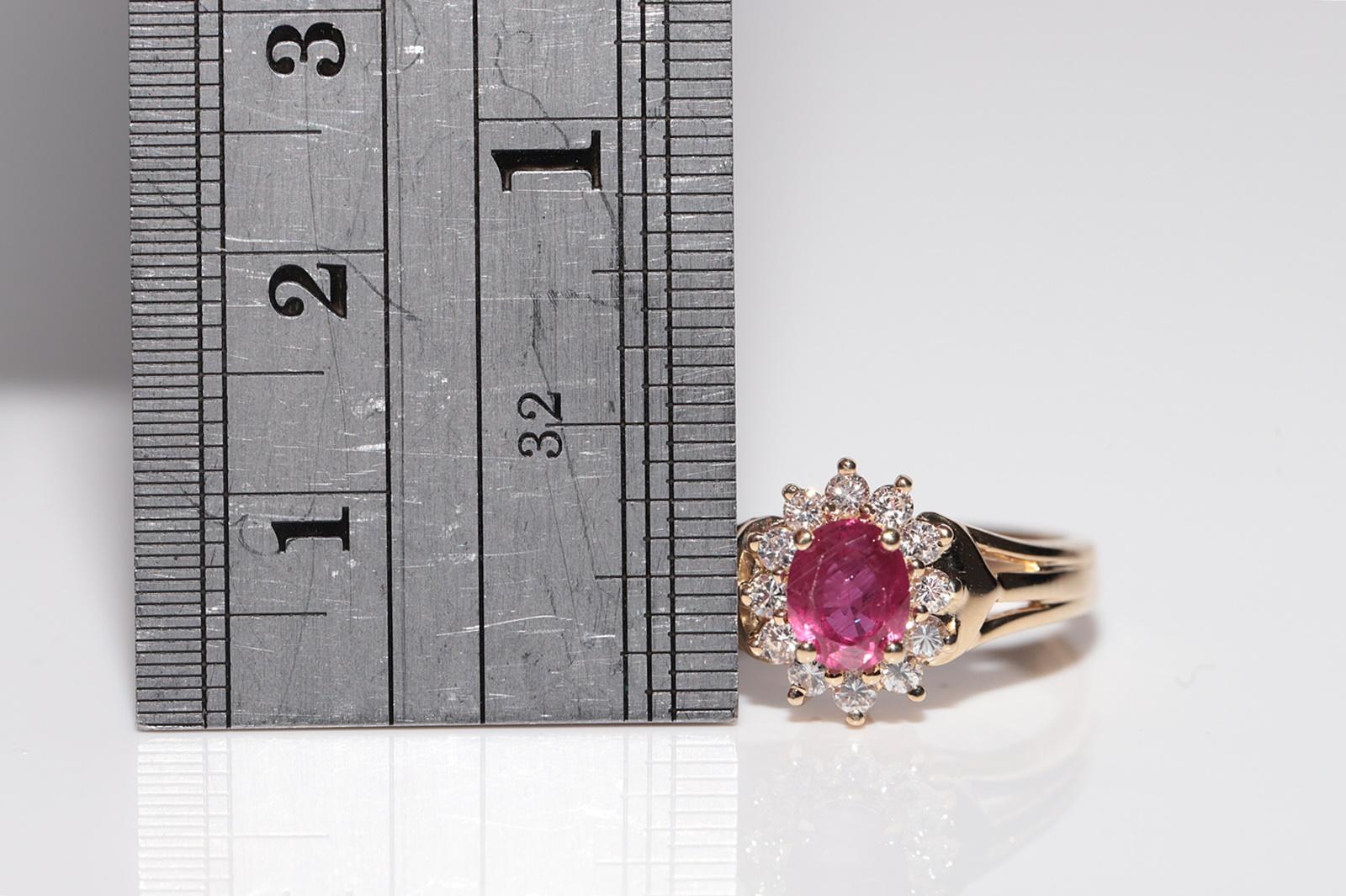 Vintage Circa 1980s 18k Gold Natural Diamond And Oval Cut Ruby Decorated Ring For Sale 4