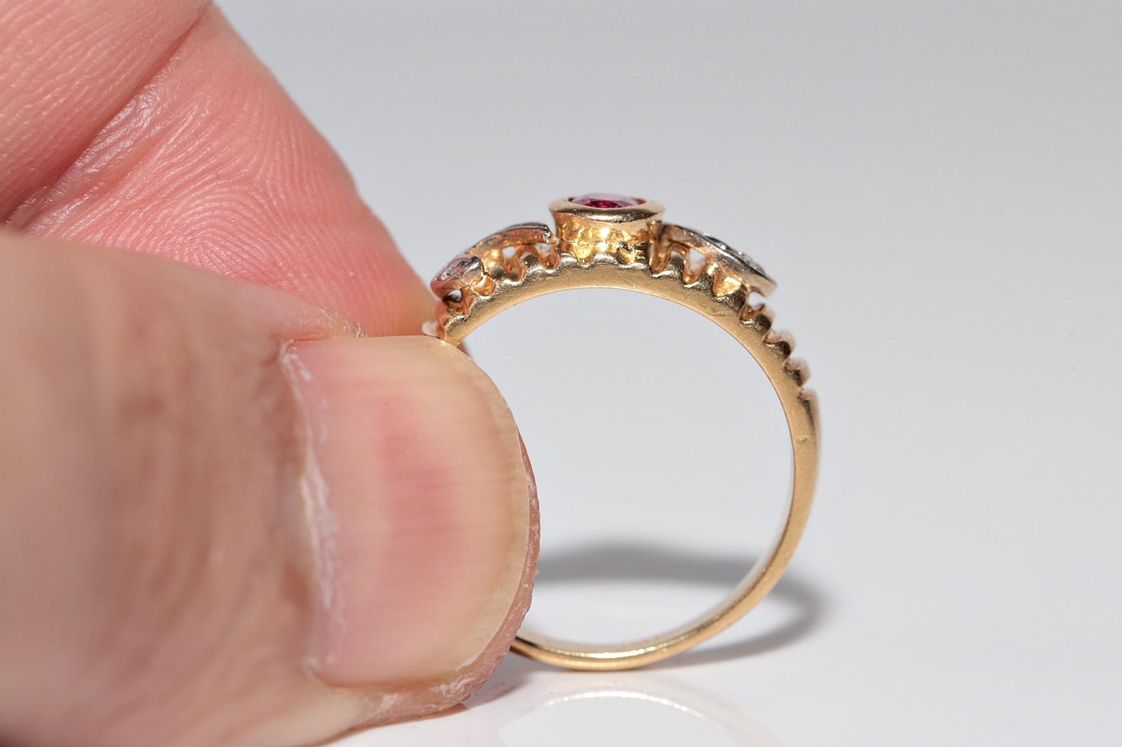Dekorierter Vintage-Ring aus 18 Karat Gold mit natürlichem Diamanten im Ovalschliff und Rubin, ca. 1980er Jahre im Angebot 5