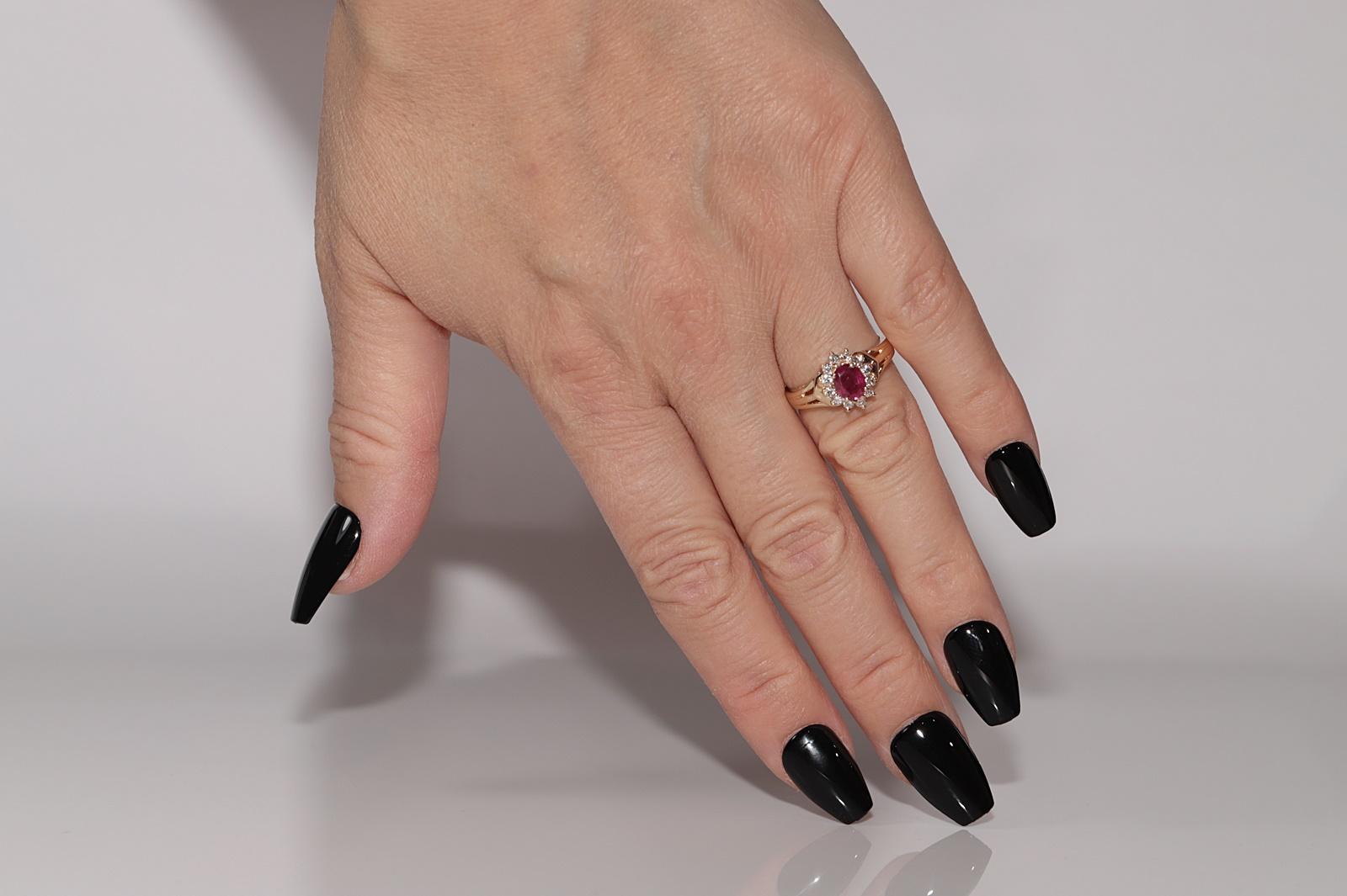 Vintage Circa 1980s 18k Gold Natural Diamond And Oval Cut Ruby Decorated Ring For Sale 8