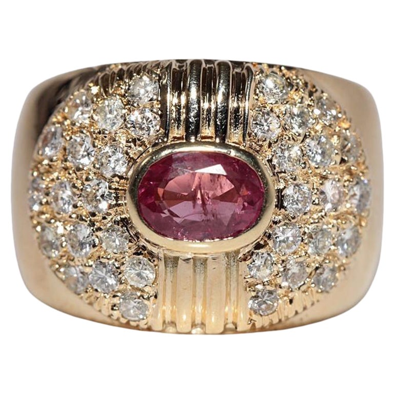 Bague vintage des années 1980, or 18 carats, diamant naturel et rubis taille ovale décoré