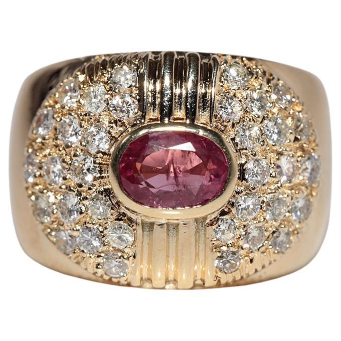 Dekorierter Vintage-Ring aus 18 Karat Gold mit natürlichem Diamanten im Ovalschliff und Rubin, ca. 1980er Jahre im Angebot
