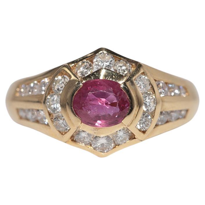 Dekorierter Vintage-Ring aus 18 Karat Gold mit natürlichem Diamanten im Ovalschliff und Rubin, ca. 1980er Jahre im Angebot