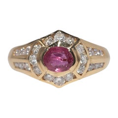 Vintage Circa 1980s 18k Gold Natural Diamond And Oval Cut Ruby Decorated Ring