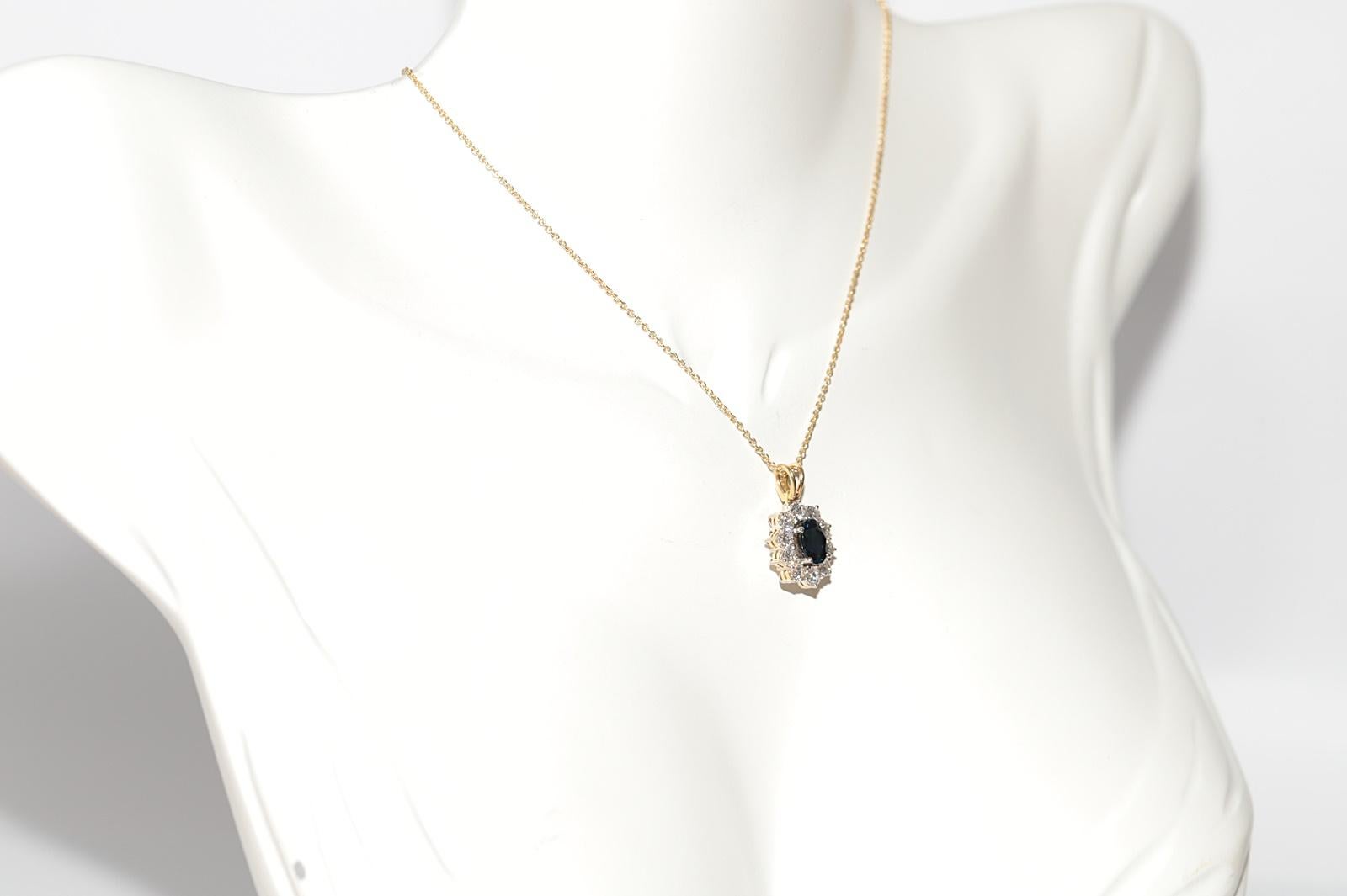 Brilliant Cut Vintage Circa 1980s 18k Gold Natural Diamond And Oval Cut Sapphire Necklace For Sale