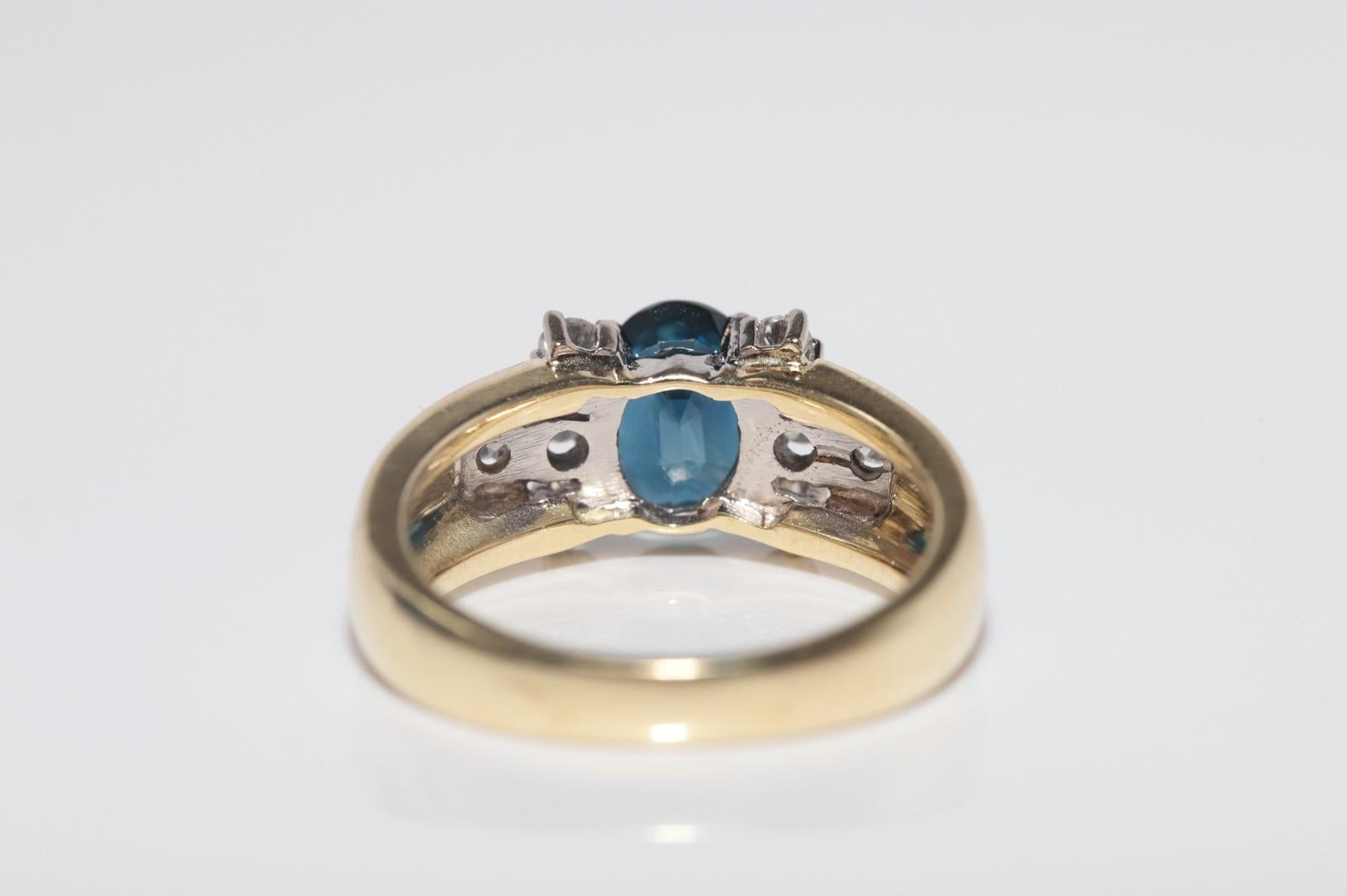 Vintage CIRCA 1980s 18k Gold Natürlicher Diamant und Saphir im Ovalschliff Ring im Angebot 4