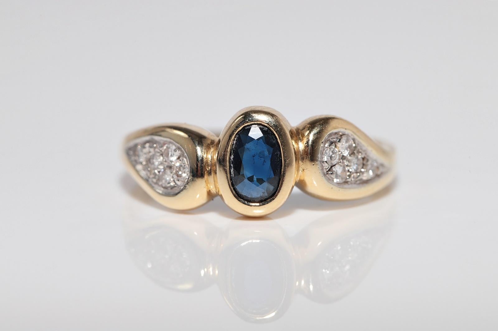 Vintage CIRCA 1980s 18k Gold Natürlicher Diamant und Saphir im Ovalschliff Ring (Brillantschliff) im Angebot
