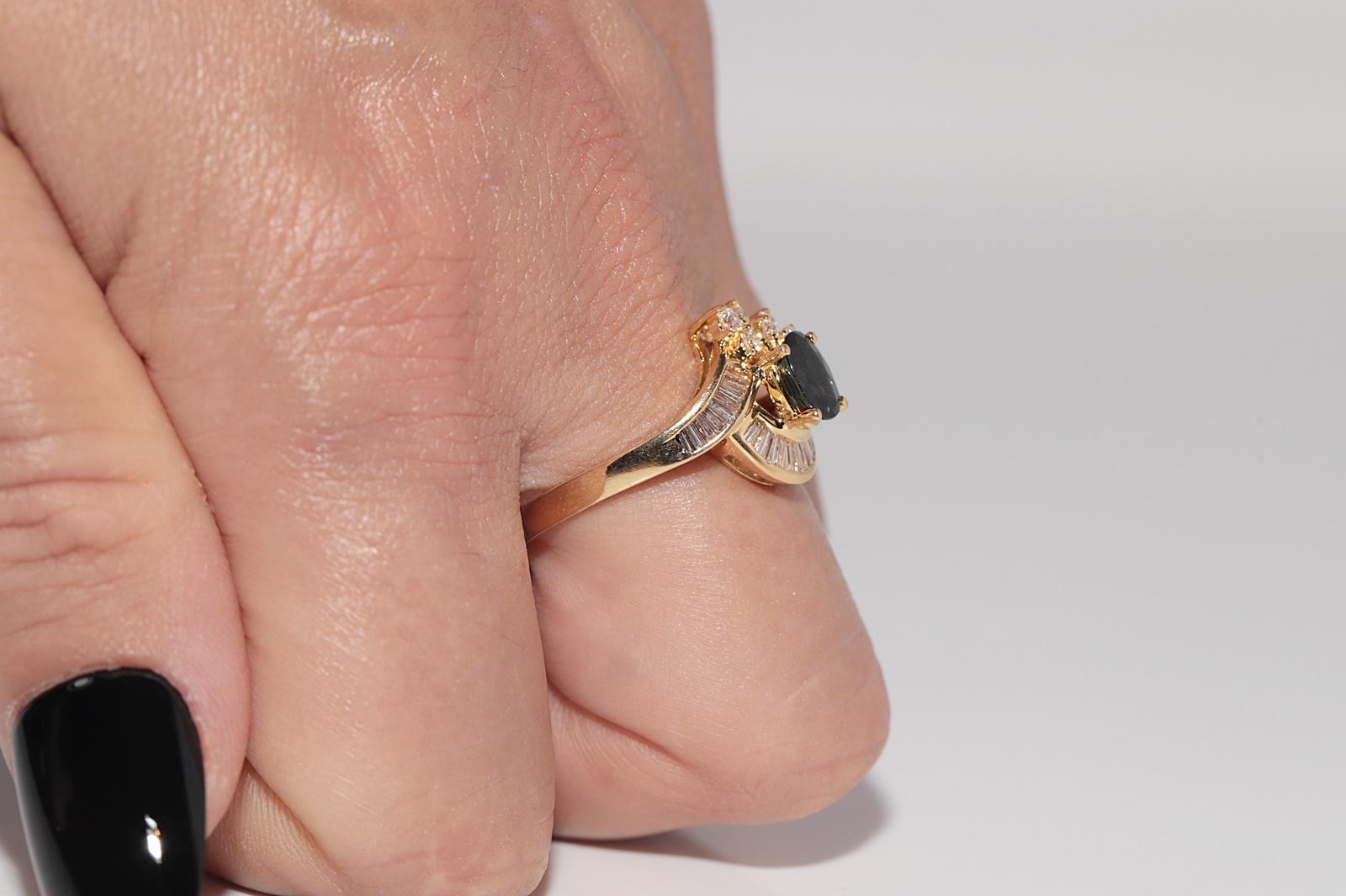 Anello in oro 18k con diamanti naturali e zaffiri ovali, vintage, circa anni '80 In condizioni buone in vendita a Fatih/İstanbul, 34