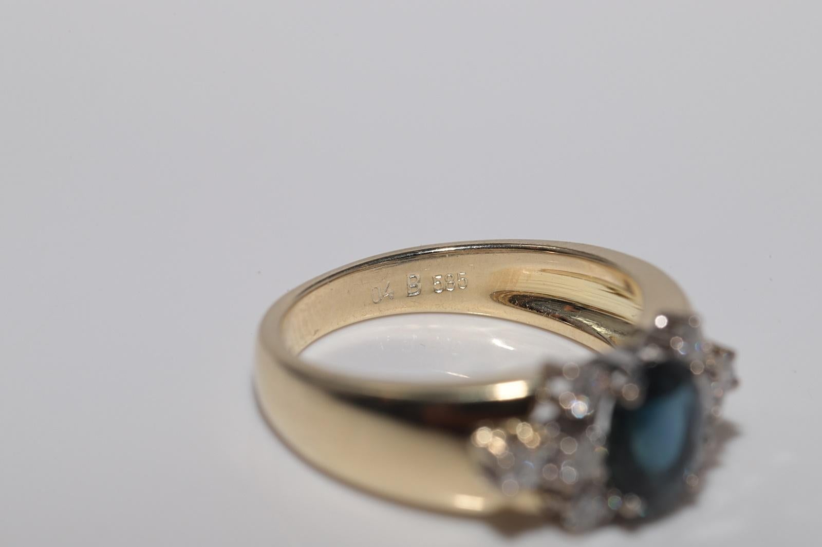 Vintage CIRCA 1980s 18k Gold Natürlicher Diamant und Saphir im Ovalschliff Ring im Angebot 3