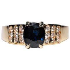 Vintage Circa 1980s 18k Gold Natural Diamond And Oval Cut Sapphire Ring
