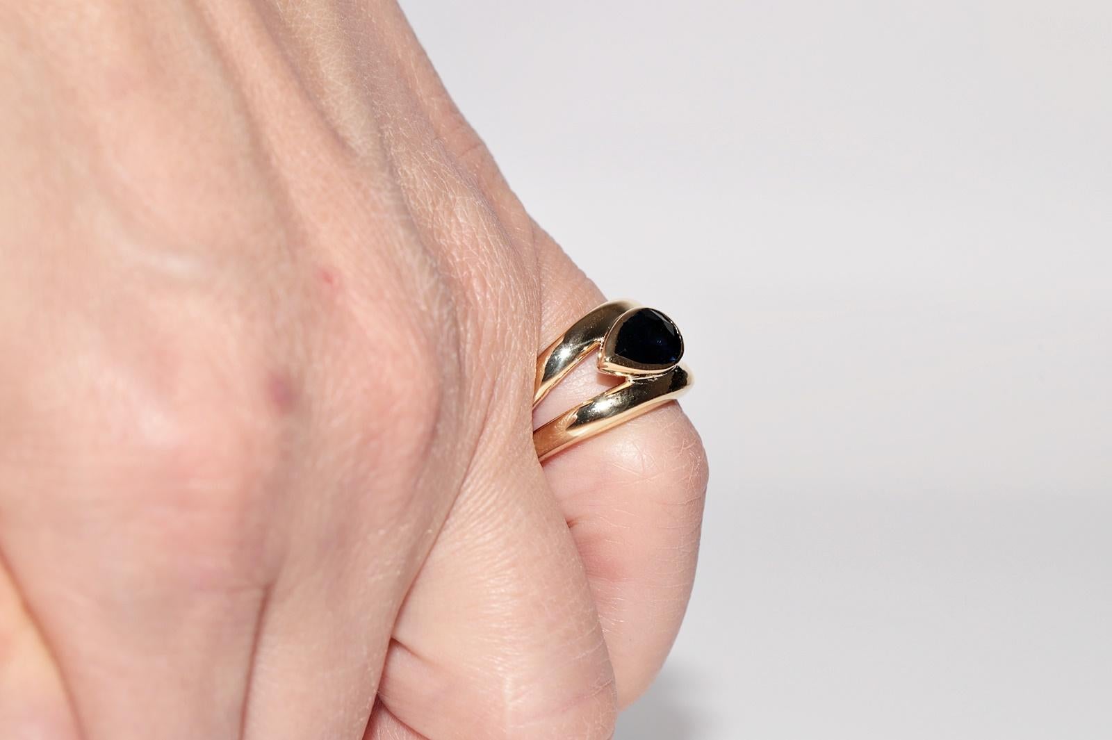 Vintage Circa 1980s 18k Gold Natural Diamond And Pear  Cut  Sapphire Snake Ring In Good Condition For Sale In Fatih/İstanbul, 34