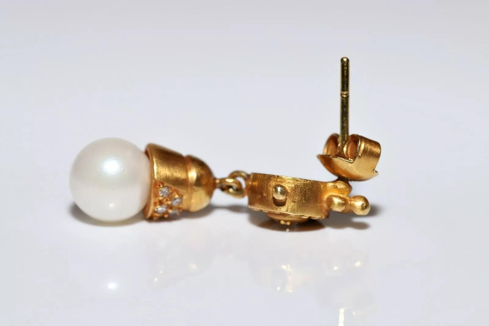 Vintage Circa 1980s 18k Gold Natural Diamond And Pearl Decorated Drop Earring For Sale 6