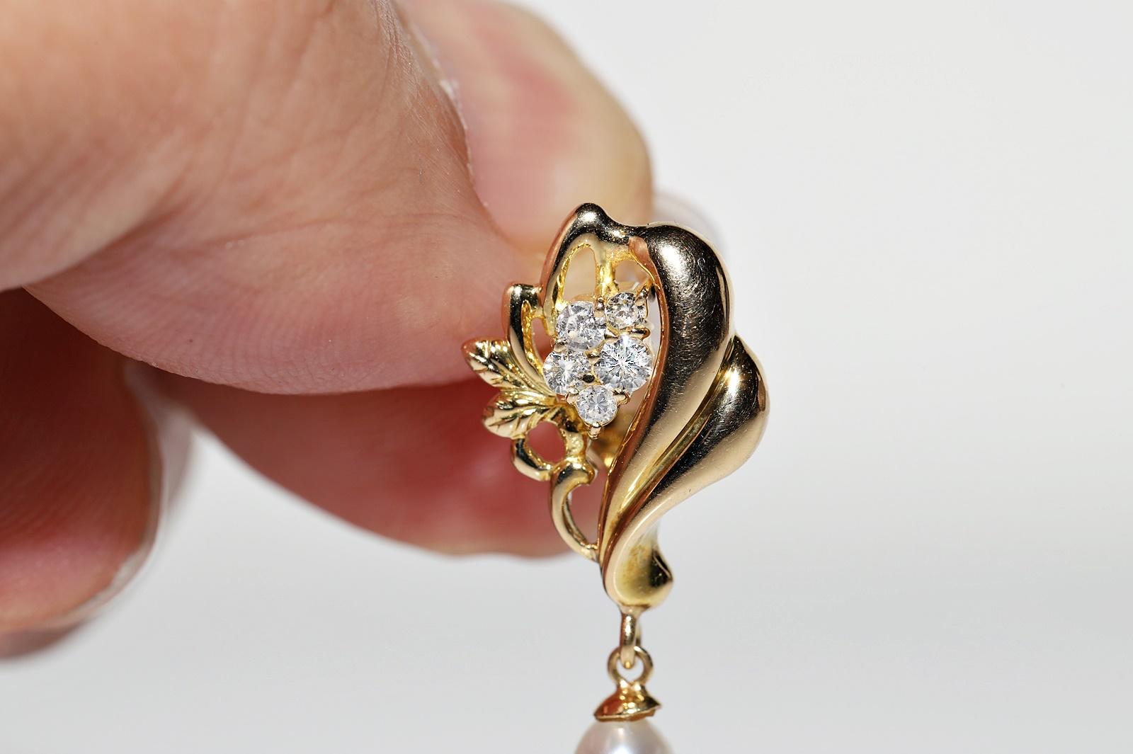 Vintage Circa 1980er Jahre 18k Gold natürlicher Diamant und Perle  Verzierter Tropfenohrring Damen im Angebot