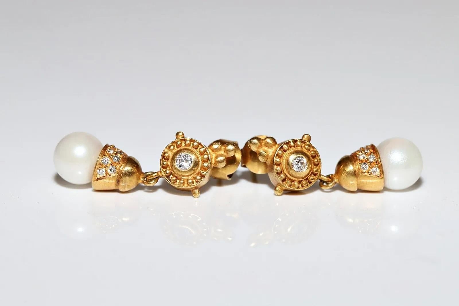 Women's Vintage Circa 1980s 18k Gold Natural Diamond And Pearl Decorated Drop Earring For Sale