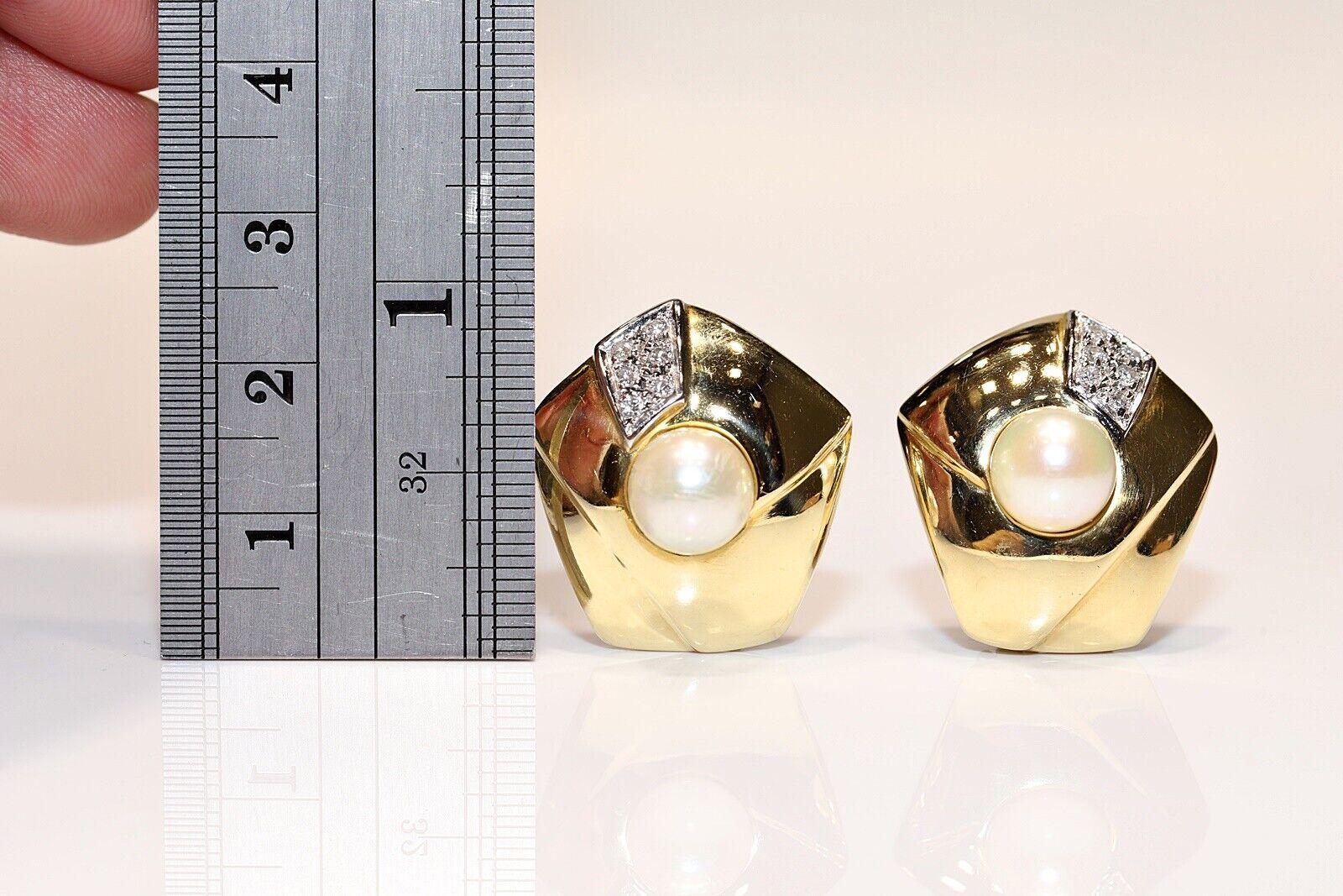 Vintage Circa 1980er Jahre 18k Gold natürlicher Diamant und Perle Dekorierter Ohrring im Angebot 5