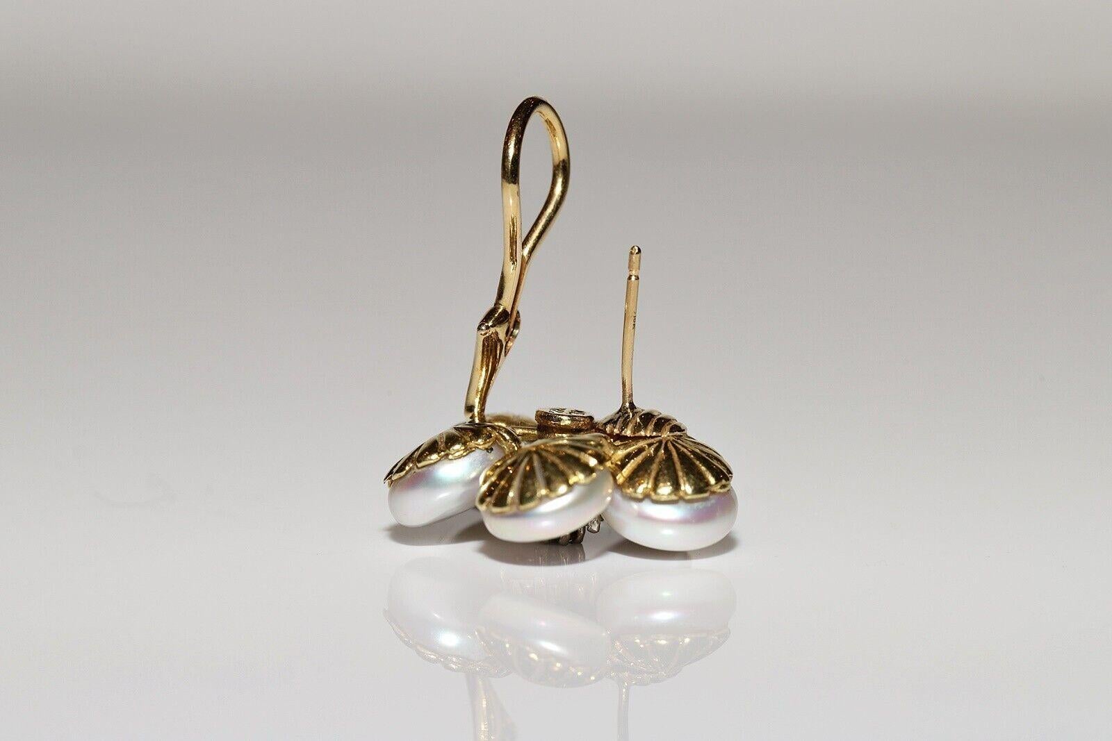 Vintage Circa 1980s 18k Gold Natural Diamond And Pearl Decorated Earring For Sale 5