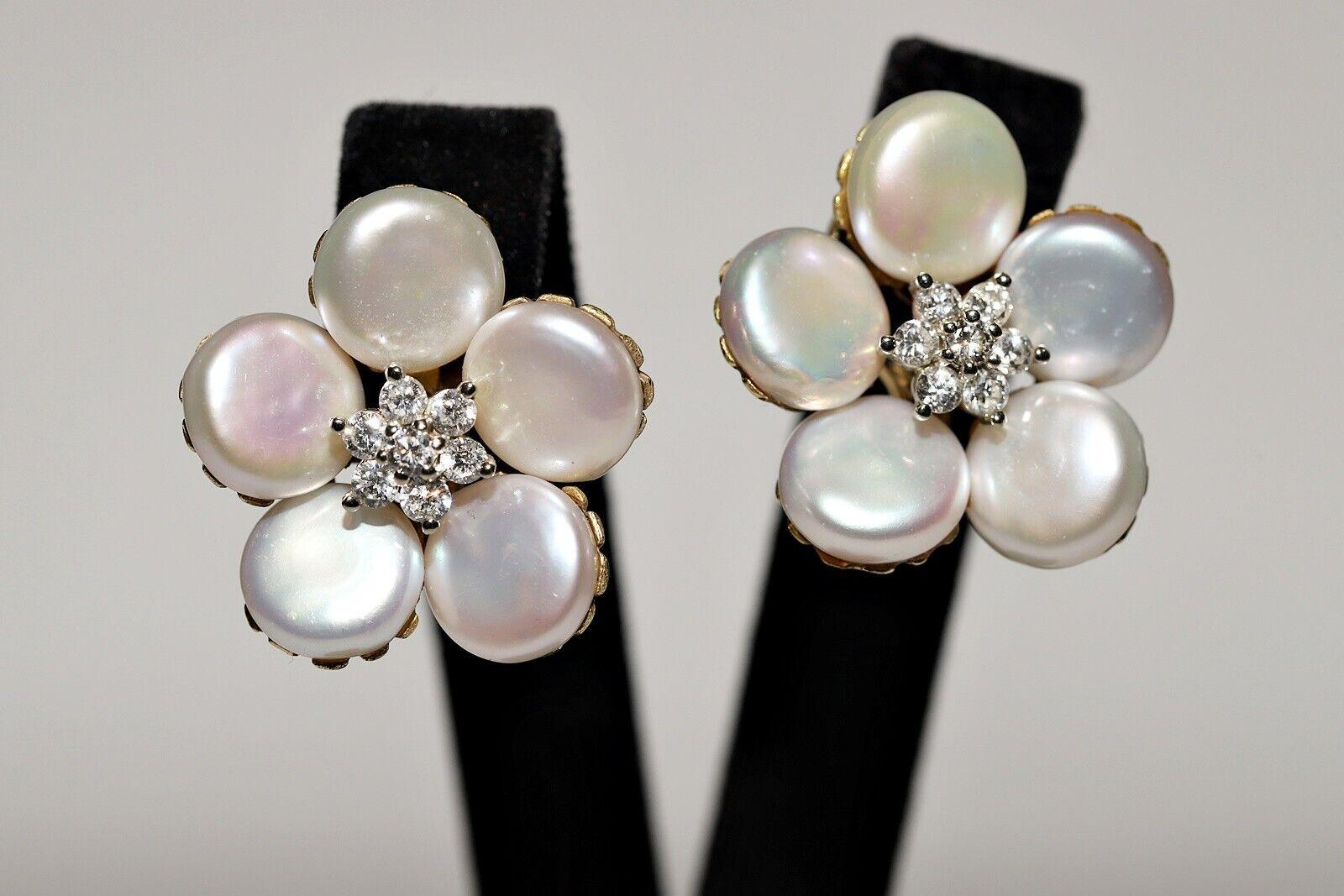Vintage Circa 1980s 18k Gold Natural Diamond And Pearl Decorated Earring For Sale 11