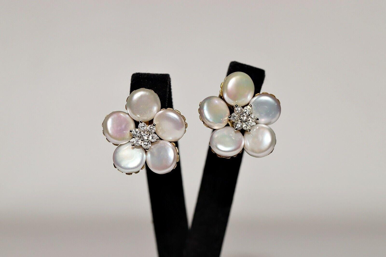 Vintage Circa 1980s 18k Gold Natural Diamond And Pearl Decorated Earring For Sale 12