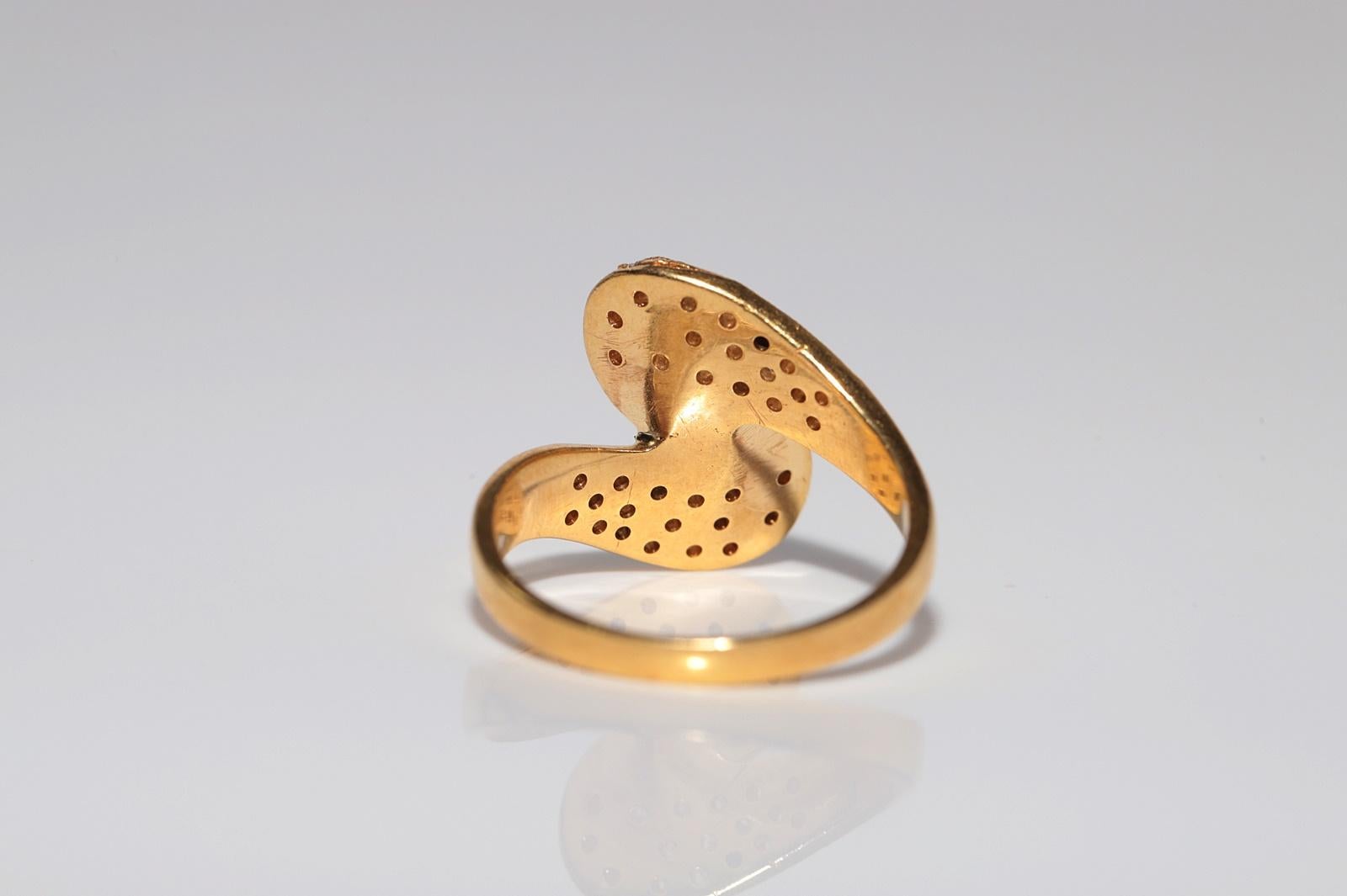 Vintage CIRCA 1980er Jahre 18k Gold natürlichen Diamanten und Perle verziert Ring im Angebot 6