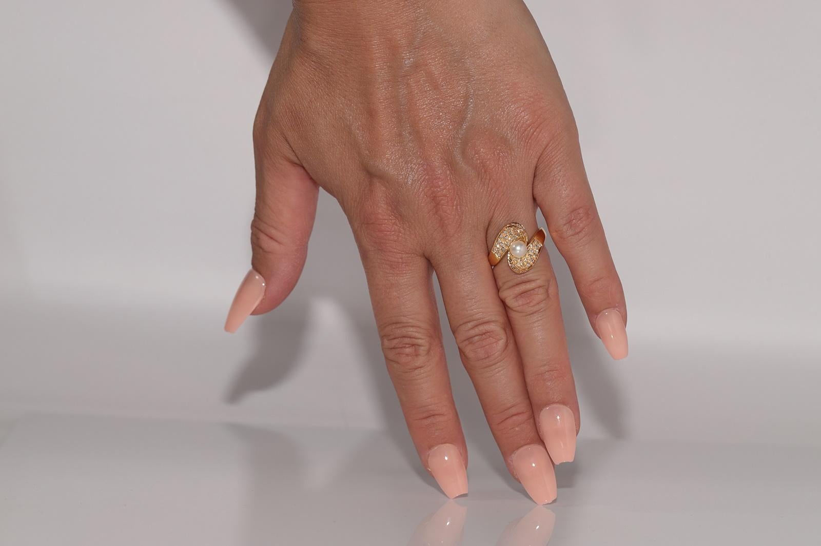 In sehr gutem Zustand.
Das Gesamtgewicht beträgt 5,3 Gramm.
Insgesamt ist Diamant 0,50 ct.
Der Diamant ist G Farbe und vvs-vs Klarheit.
Ringgröße ist US 6
Wir können jede Größe herstellen.
Die Schachtel ist nicht enthalten.
Bitte kontaktieren Sie