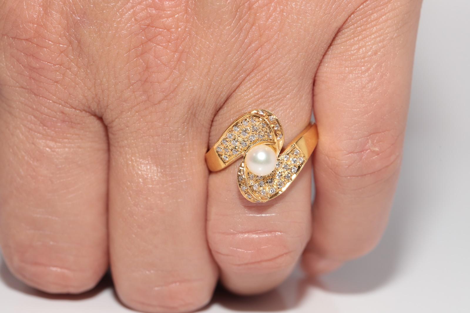 Vintage CIRCA 1980er Jahre 18k Gold natürlichen Diamanten und Perle verziert Ring (Brillantschliff) im Angebot